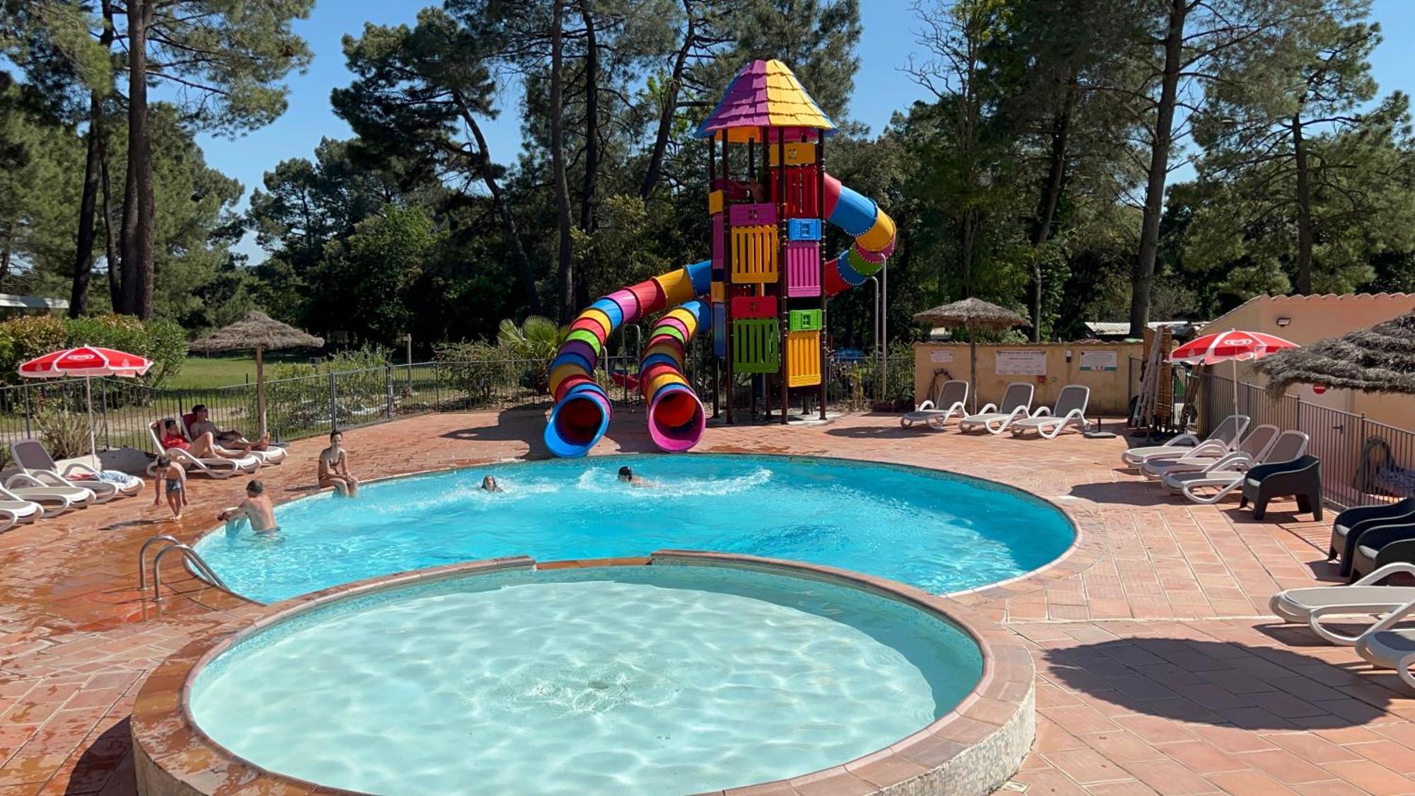 Camping La Simioune En Provence Bollene Exterior photo